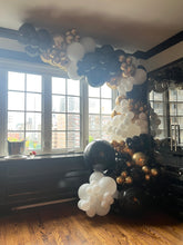 Load image into Gallery viewer, Balloon Garland Installation e.g. 1