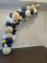 Load image into Gallery viewer, Balloon Garland "Pickup/Delivery"