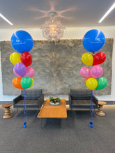 Load image into Gallery viewer, Helium bouquet consists of 1 giant balloon and 9 latex balloons in standard size