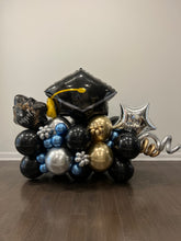 Load image into Gallery viewer, Graduation Bouquet