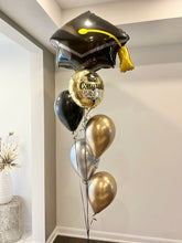 Load image into Gallery viewer, Graduation helium bouquet