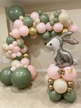 Load image into Gallery viewer, Garland & Tower Set