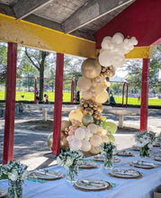 Load image into Gallery viewer, Balloon Garland Installation e.g. 7