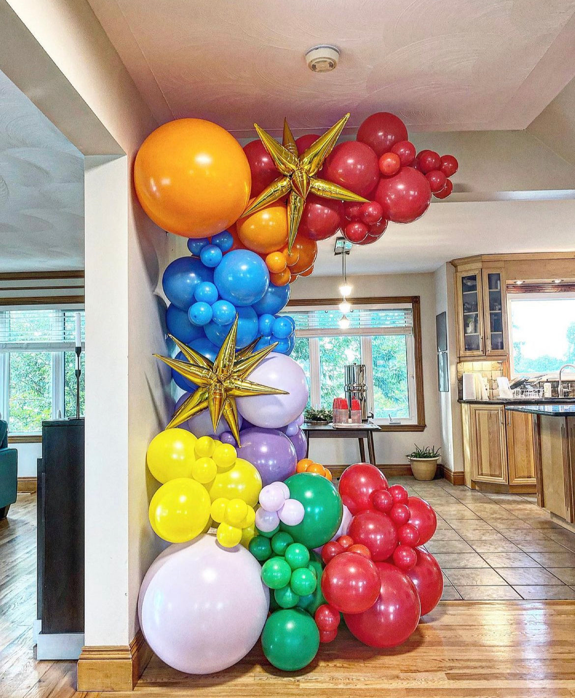 Balloon Garland Installation e.g. 3 – The Balloons Lady