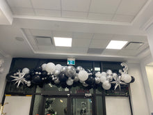 Load image into Gallery viewer, Balloon Garland Installation e.g. 2
