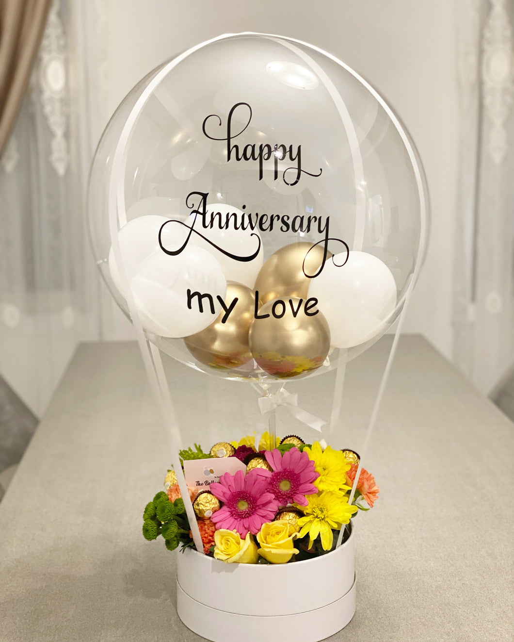 Customized Hot Air Balloon Box (Flowers with Chocolates)