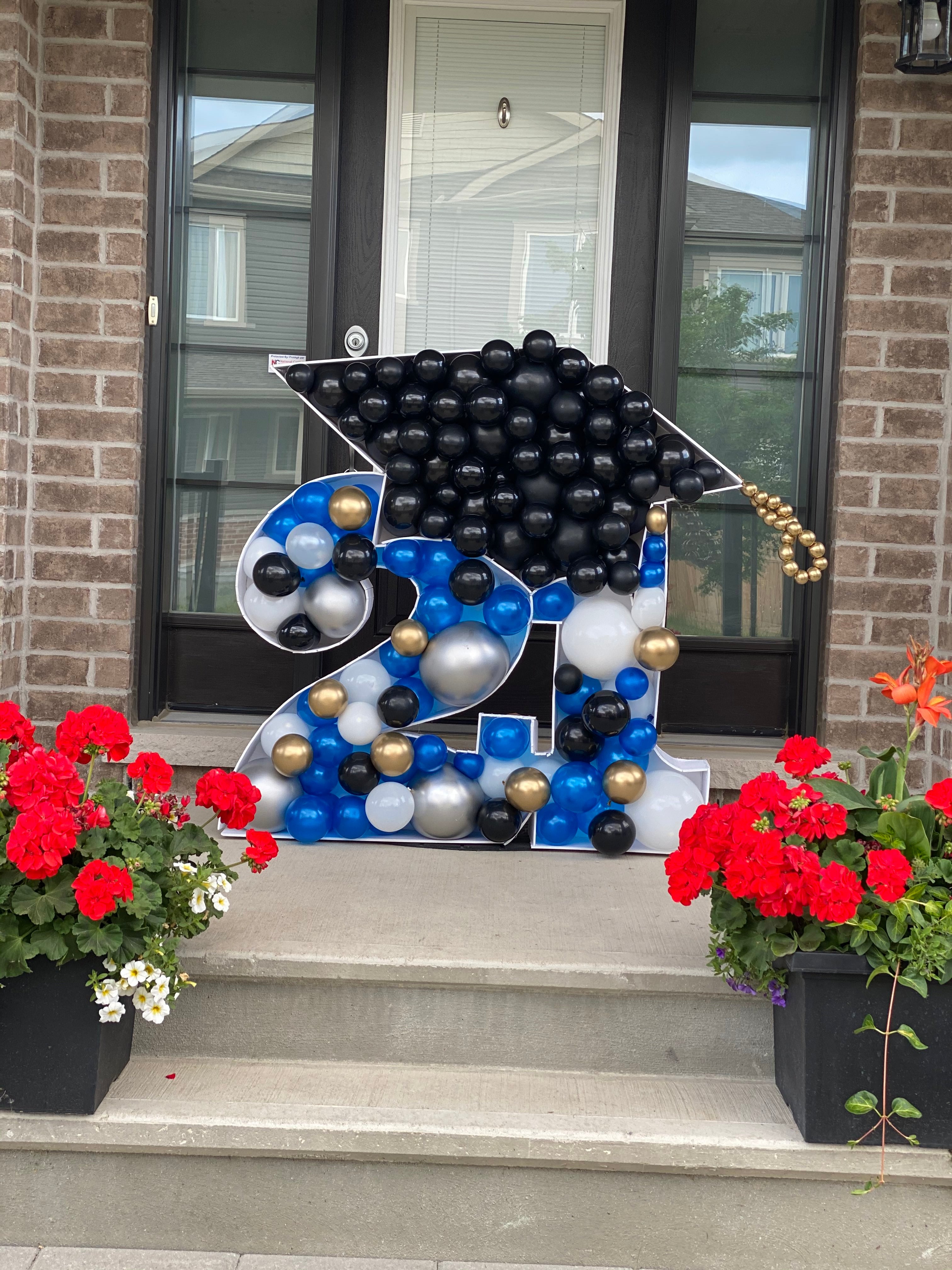 Graduation Mosaic – The Balloons Lady