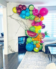 Load image into Gallery viewer, Balloon Garland Installation e.g. 4
